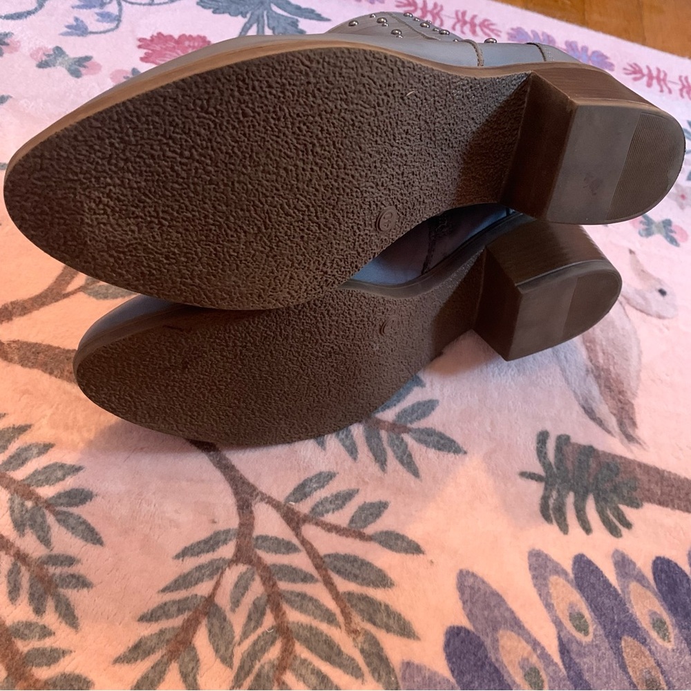 Spring Step Gray Studded Leather Ankle Boots - Picture 5 of 10